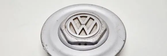 Volkswagen PASSAT B4 Original wheel cap 357601149G