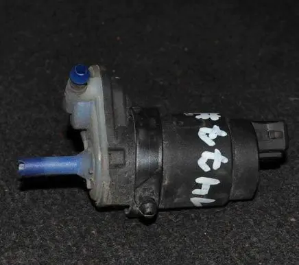Opel Astra H Windscreen/windshield washer pump 13248320
