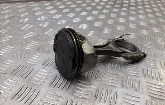 BMW 6 F12 F13 Piston with connecting rod
