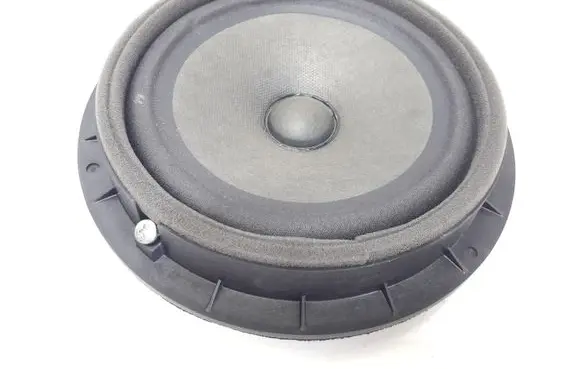 Suzuki SX4 Front door speaker