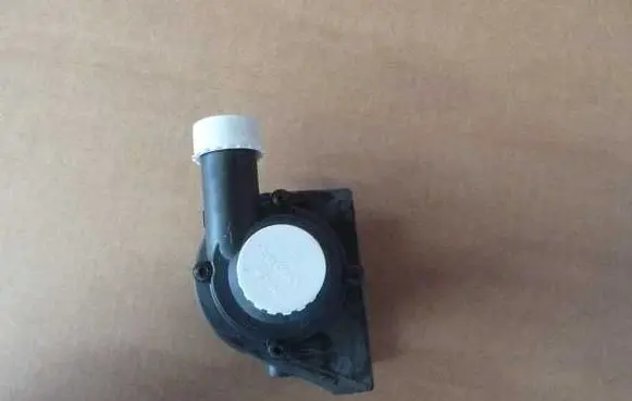 Audi A1 Water pump 1K0965561F