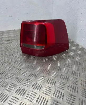 Volkswagen Sharan Rear/tail lights 7N0945096G 7N0945258