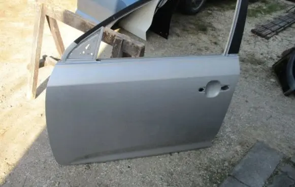 KIA Ceed Front door