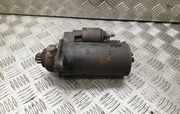 Volkswagen Golf IV Starter motor