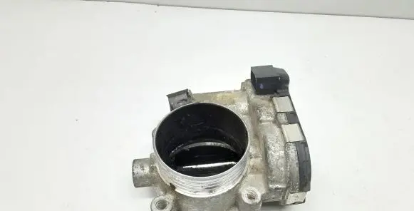 Volvo V70 Throttle valve 8692720 0281002701