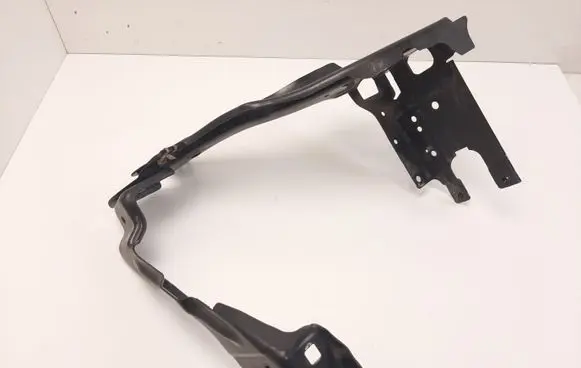 Mercedes-Benz E W211 Headlight/headlamp mounting bracket