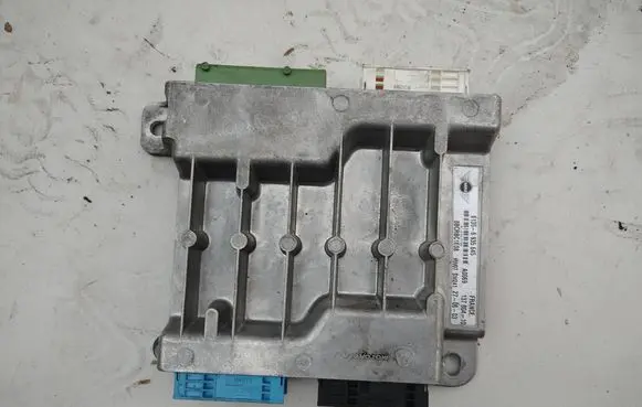 Mini One - Cooper R50 - 53 Engine control unit/module ECU 6135-6935645