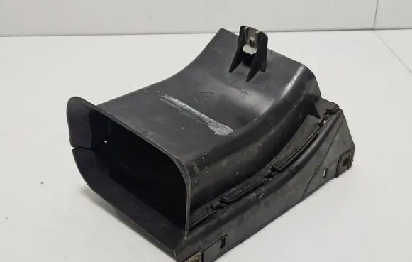 BMW 5 E60 E61 Air intake duct part 7203963 74850610