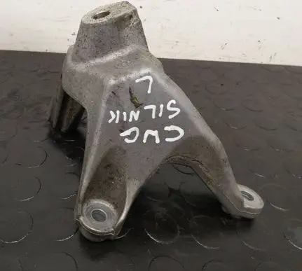 Audi A5 Engine mounting bracket 8W0199307L