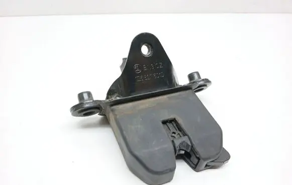 Skoda Octavia Mk2 (1Z) Tailgate/trunk/boot lock/catch/latch 1Z5827501D