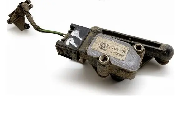 BMW X5 F15 Headlight/headlamp level sensor 6867648