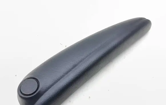 Chrysler Grand Voyager V Rear seat armrest 