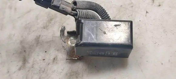 Lexus IS 220D-250-350 Other relay 8651653010