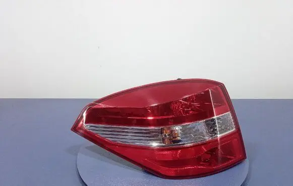 Renault Laguna III Rear/tail lights 08-551-1980L