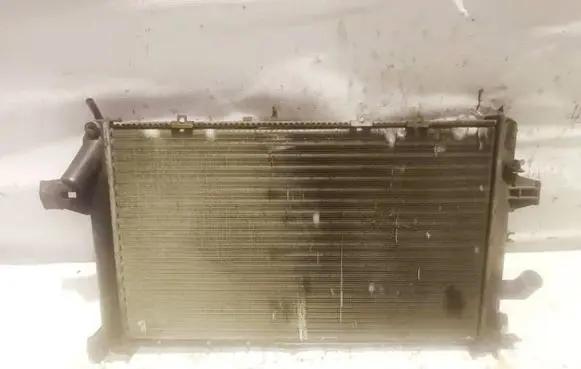 Opel Astra G Coolant radiator
