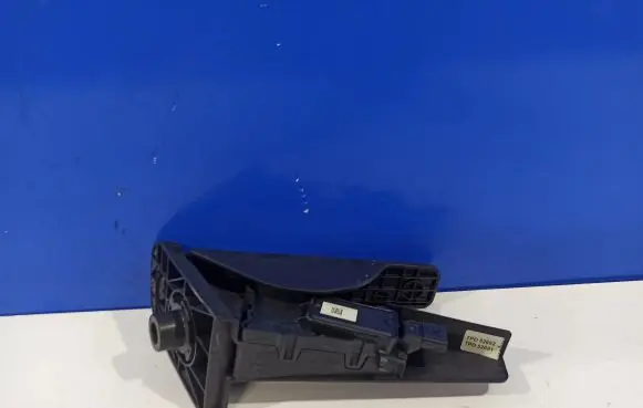 Volvo XC90 Accelerator throttle pedal 32212451