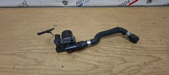 BMW 6 F12 F13 Coolant heater control valve 8514557