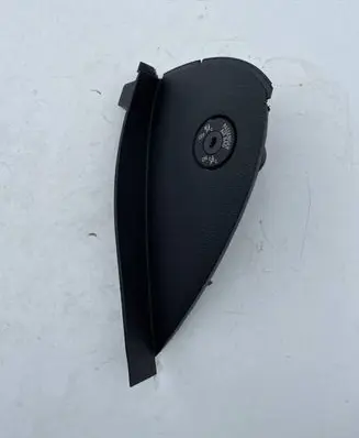 BMW 1 E81 E87 Dashboard side end trim 9124919 11242010