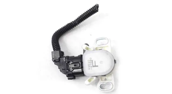 Toyota Prius (XW50) Brake pedal sensor switch 8951047030