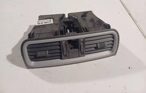 Skoda Fabia Mk2 (5J) Dash center air vent grill 5J0820951S01