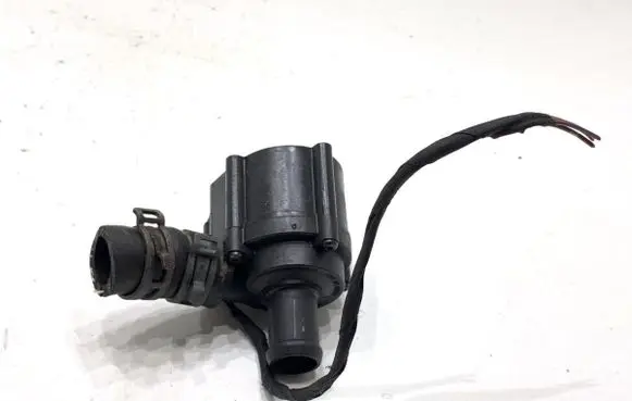 Audi A8 S8 D4 4H Oil filter mounting bracket 