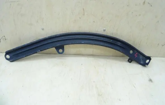 Headlight/headlamp mounting bracket