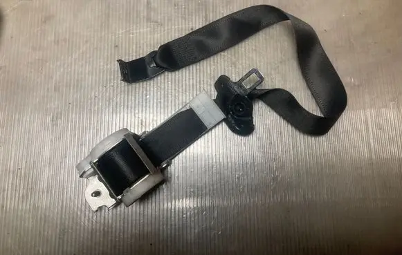 Opel Vectra C Front seatbelt 13128271N A040044 13146617F
