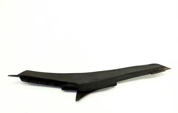 Toyota Verso-S Fender end trim 538660F020
