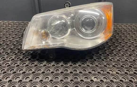 Chrysler Grand Voyager V Headlight/headlamp 05113339AD 1EL26306013 073011717