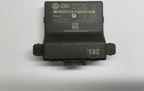 Volkswagen Golf V Gateway control module 1K0907530F 0325 1K0907951