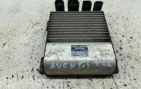 Toyota Avensis T270 Fuel injection control unit/module 8987120080 1310001562