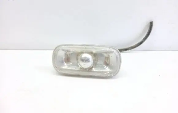 Audi A6 S6 C5 4B Front fender indicator light 8E0949127
