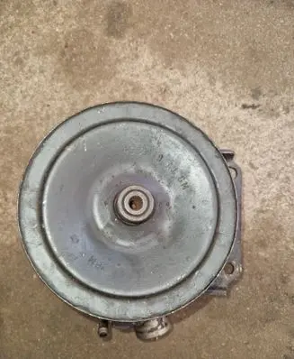 Chevrolet Blazer Power steering pump 14033119