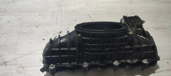 Mercedes-Benz CLA C117 X117 W117 Intake manifold A6510900037