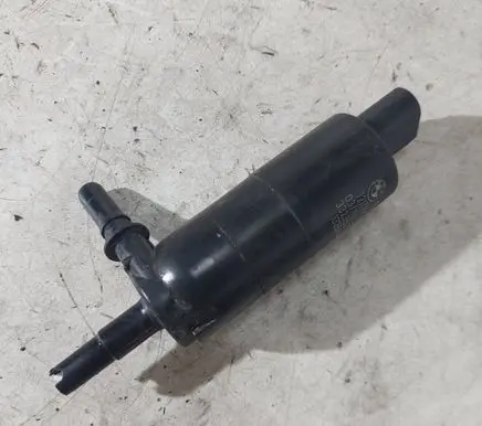 BMW 5 F10 F11 Headlight washer pump 7217792