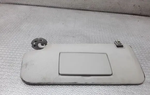 Chevrolet Orlando Sun visor