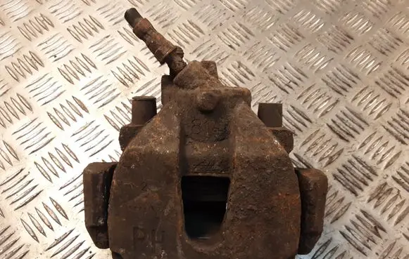 Ford C-MAX I Front brake caliper
