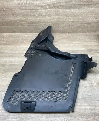 Mercedes-Benz E W211 Wiper trim A2118301913 A2118320808