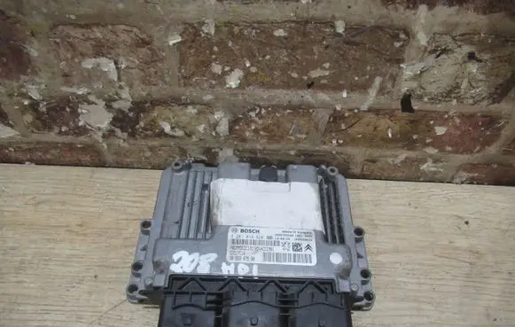 Peugeot 208 Other control units/modules 9805947580