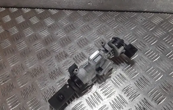 Mazda 3 II Ignition lock 3M513F880 S23666938B