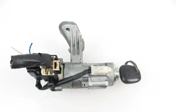 Toyota Corolla E120 E130 Ignition lock 45020024