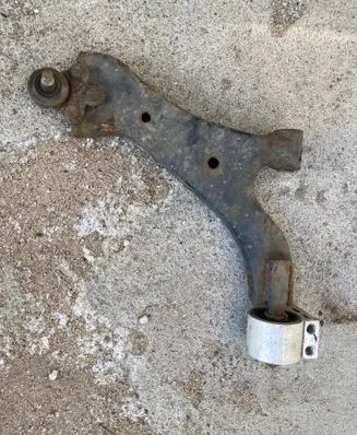 Chevrolet Captiva Front lower control arm/wishbone