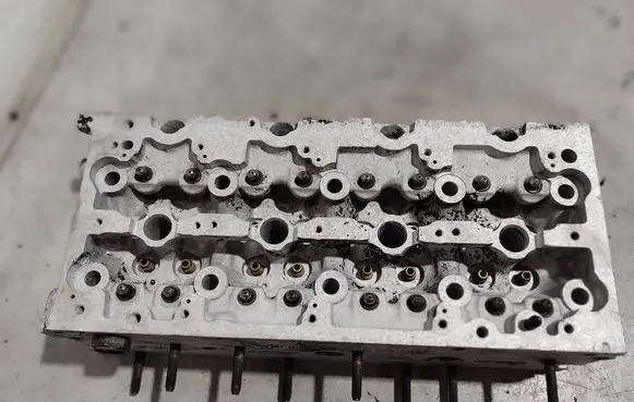 Volkswagen Transporter - Caravelle T6 Engine head 04L103403L