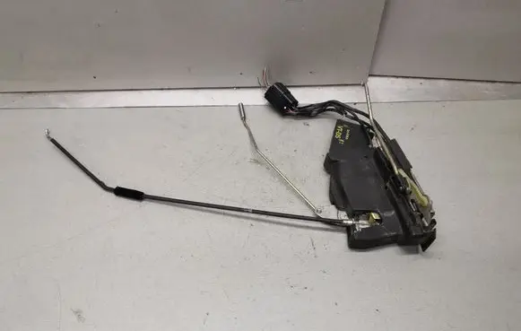 Jaguar XJ X300 Front door lock GNA1080AE