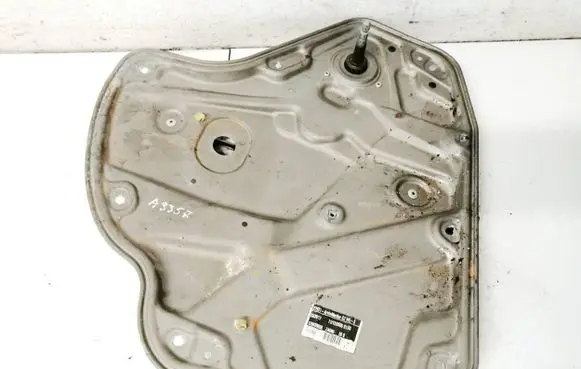 Skoda Octavia Mk2 (1Z) Sliding door window regulator with motor 1Z0839656