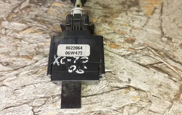 Volvo XC70 Brake pedal sensor switch 8622064 06W473 4970