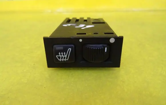 BMW 5 E39 Seat heating switch 61318352259