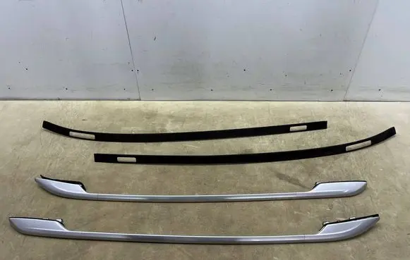 Nissan Rogue Roof bar rail 
