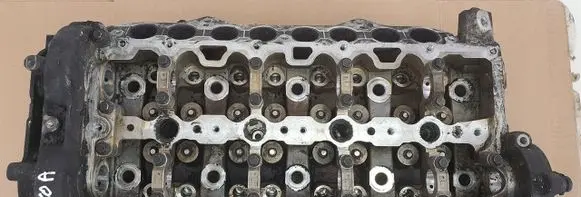 Volvo XC60 Engine head 31430110