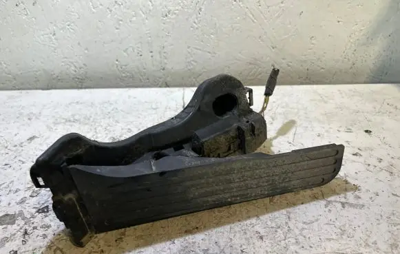 Volkswagen PASSAT B7 USA Accelerator throttle pedal 1K1723503AR 6PV93410006